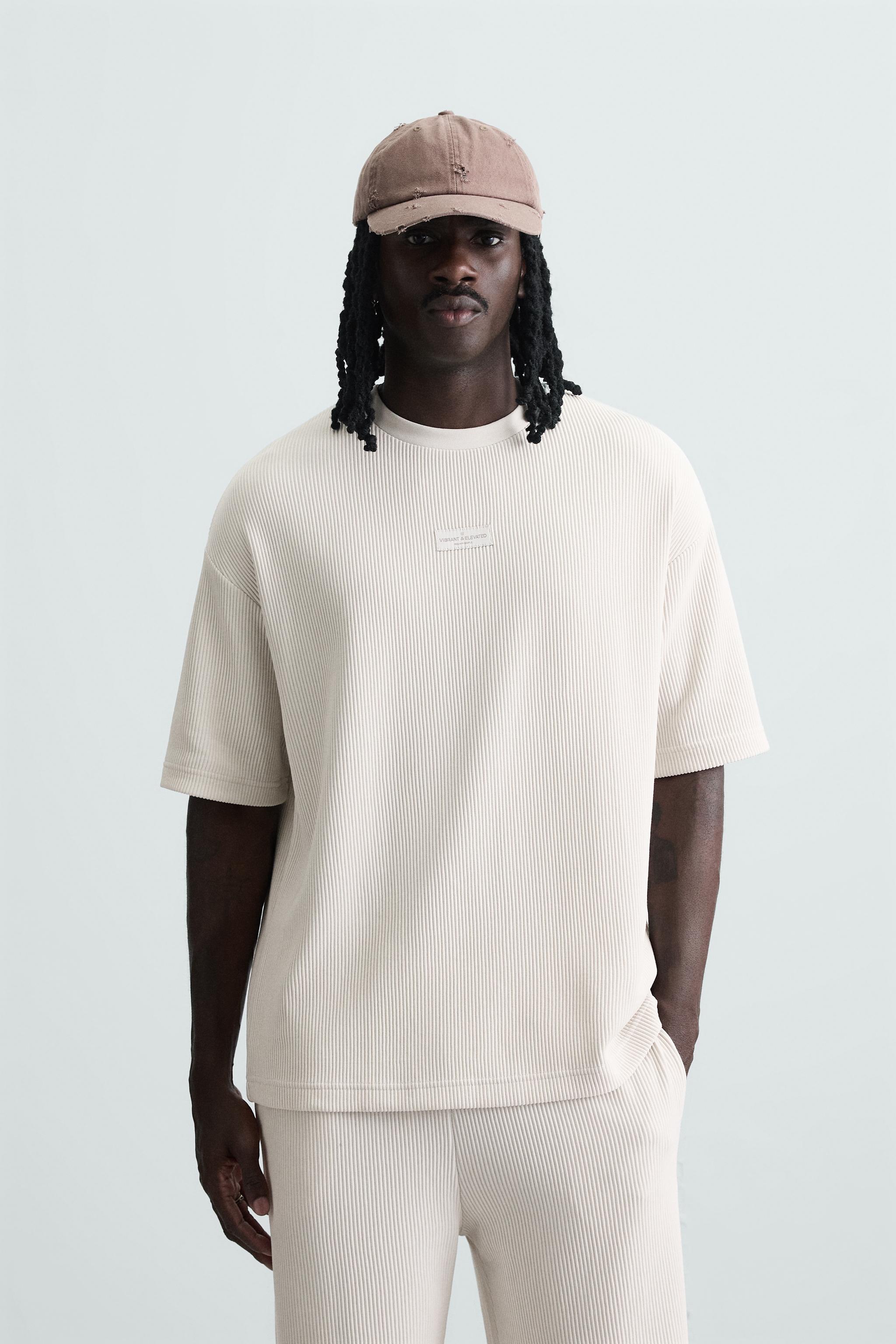 VERTICAL TEXTURED T-SHIRT